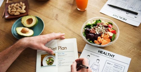 Dieta ou reeducação alimentar. Qual a melhor opção?